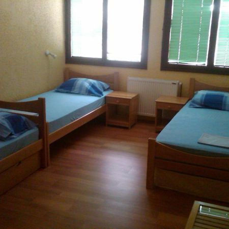Hostel AV Palanka Bagian luar foto