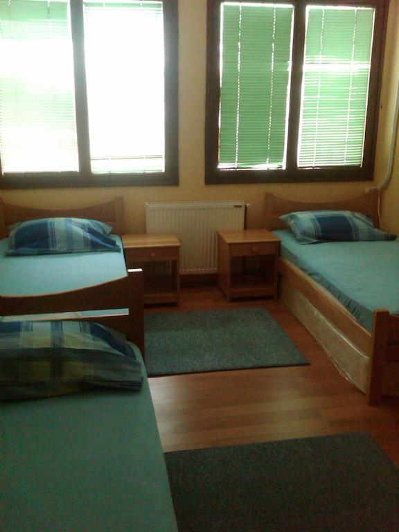 Hostel AV Palanka Bagian luar foto