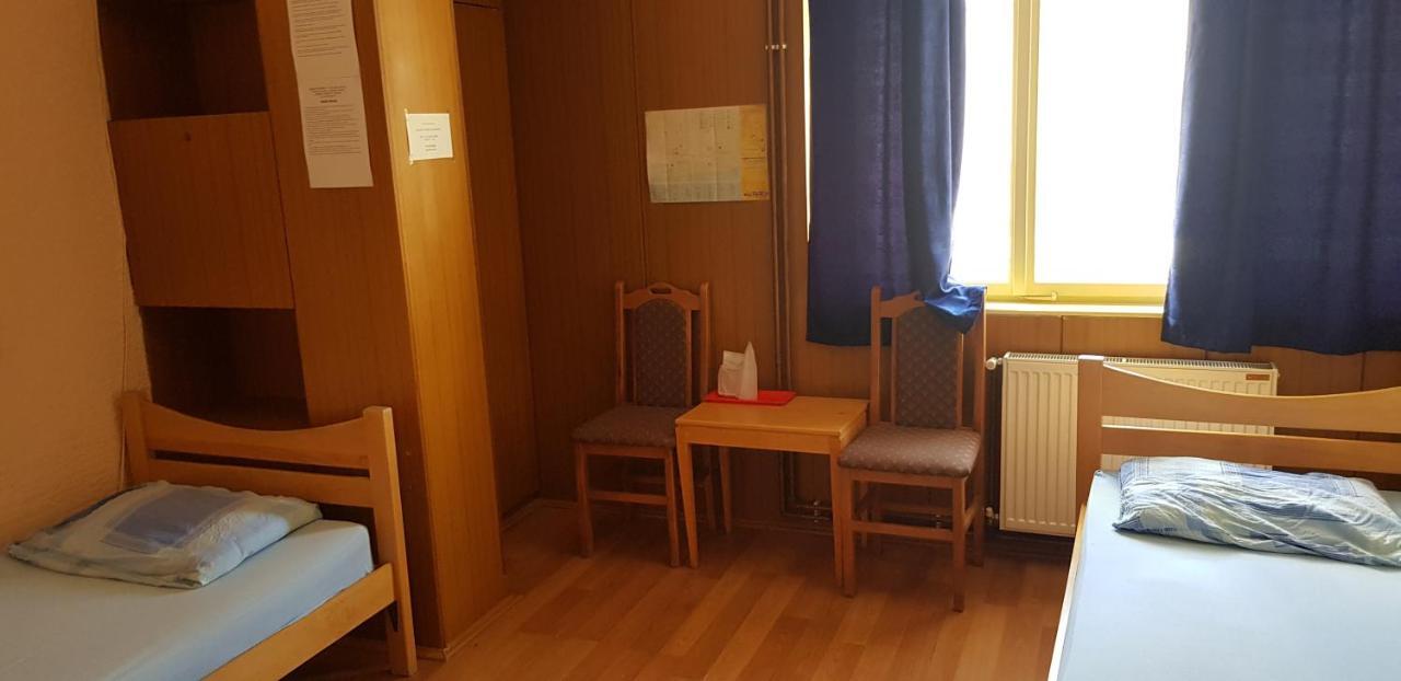 Hostel AV Palanka Bagian luar foto